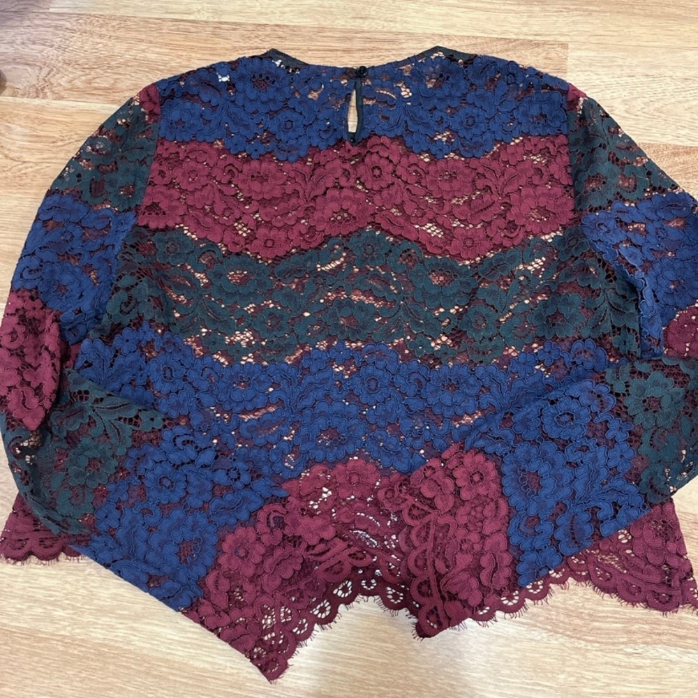 The Sandro Paris lace top size 4-6 great condition